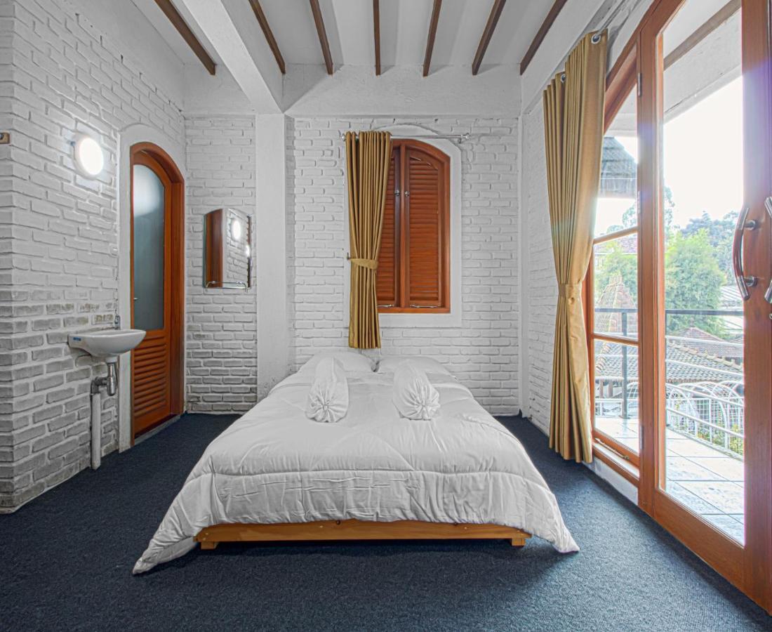 D'Journey Hotel Лембанг Екстер'єр фото