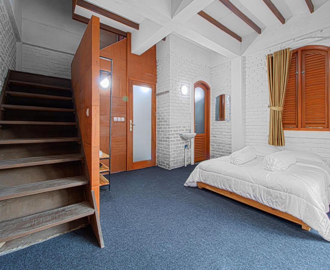 D'Journey Hotel Лембанг Екстер'єр фото