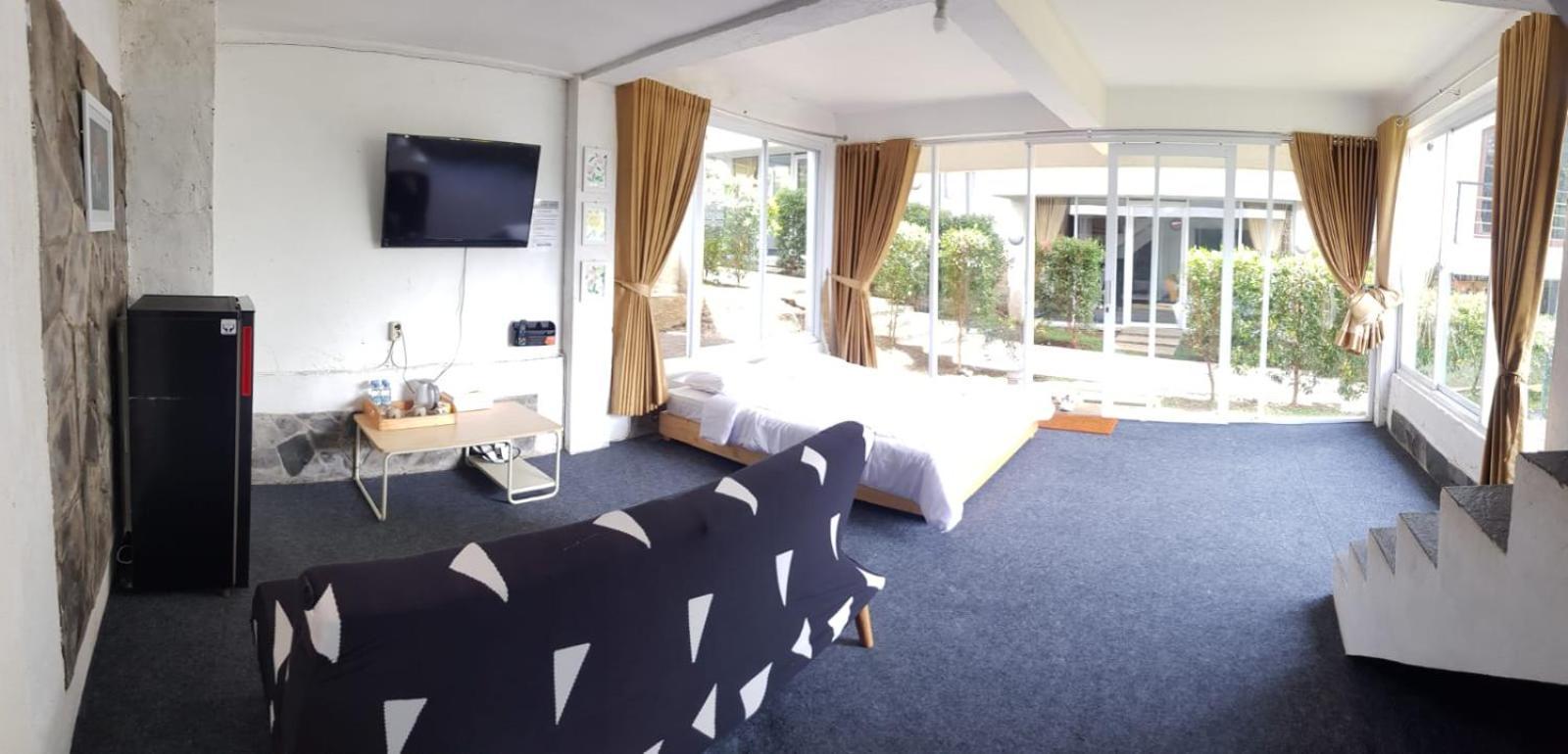 D'Journey Hotel Лембанг Екстер'єр фото